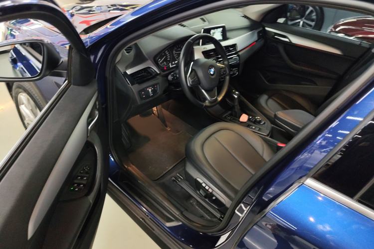 Used BMW X1 2018 sDrive20Li Leading Model
