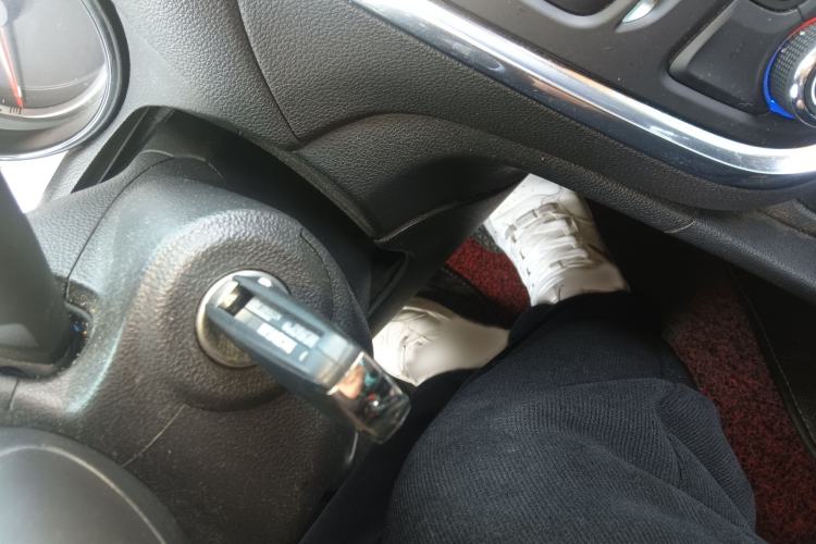 Used Buick Encore 2015 1.4T Automatic Two-Wheel Drive Urban Leading Model
