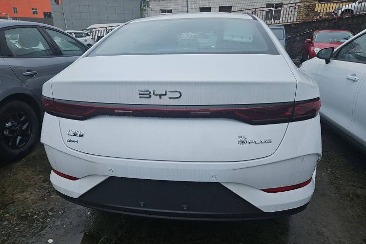Used BYD Qin PLUS 2025 DM-i Smart Drive 55KM Leading Model
