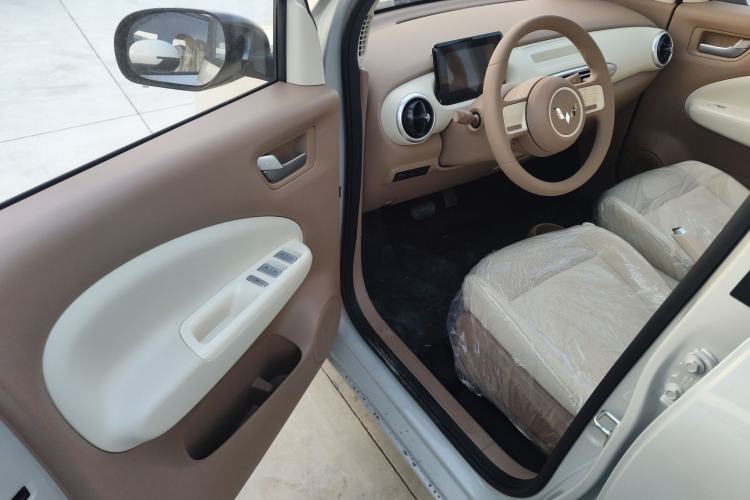 Used Wuling Hongguang MINIEV 2025 Four-Door Version Advanced Edition
