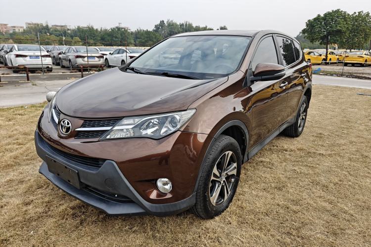 Used Toyota RAV4 2015 2.0L CVT Two-Wheel Drive Fashion Edition