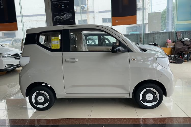 Used Wuling Hongguang MINIEV 2024 3rd Generation 215km Youth Edition
