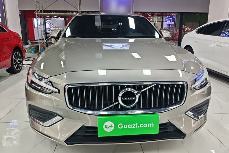 Used Volvo S60 2021 T4 Zhiyuan Luxury Edition