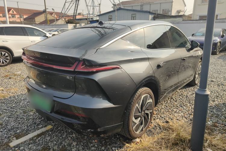 Used  R7 2023 Rear-Drive Screen King Edition
