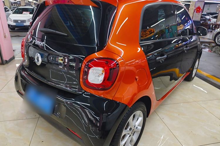 Used  forfour 2016 1.0L 52 kW Dynamic Edition
