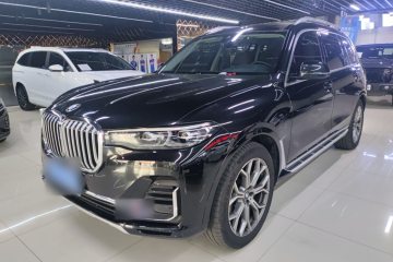 Used BMW X7 2021 xDrive40i Luxury Package with Leading Features