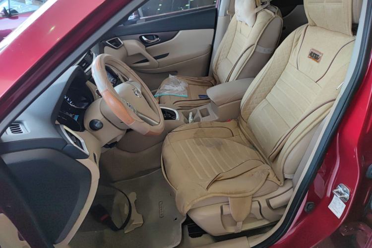 Used Nissan X-Trail 2014 2.0L CVT Fashion Edition 2WD
