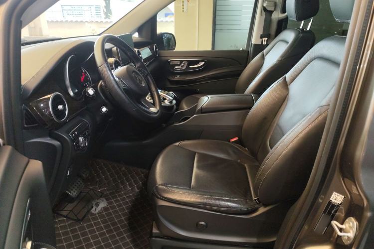 Used Mercedes-Benz V-Class 2017 V 260 Prestige Edition
