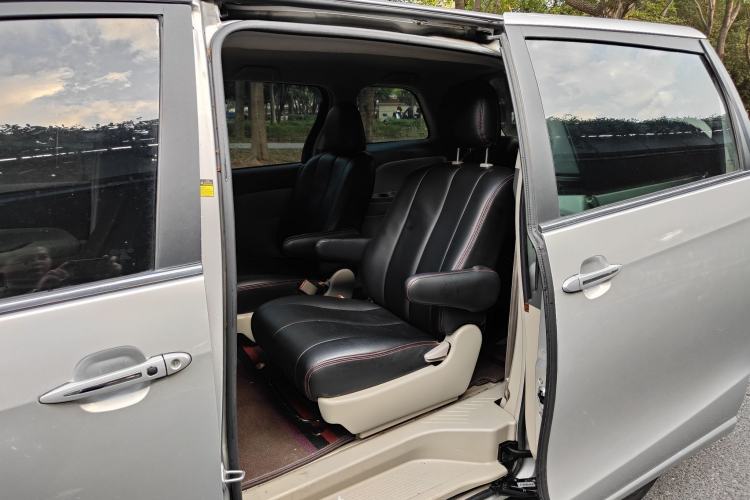 Used BYD M6 2013 2.0L Manual Comfort Version