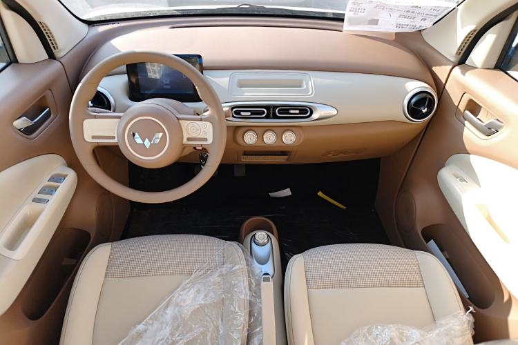 Used Wuling Hongguang MINIEV 2025 Four-Door Version Advanced Edition
