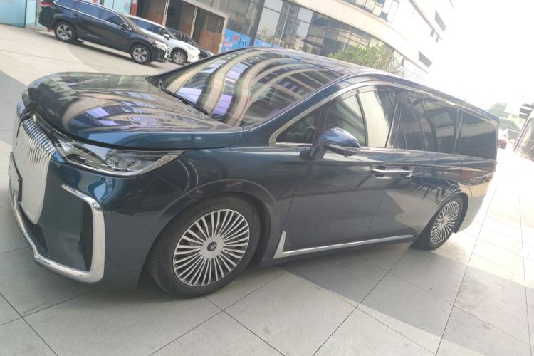 Used VOYAH Dream 2025 PHEV Four-Wheel-Drive Flagship Kunpeng Edition
