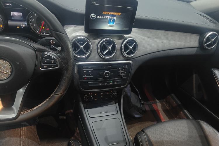 Used Mercedes-Benz GLA 2016 GLA 200 Fashion Model
