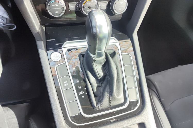 Used Volkswagen Magotan 2018 330TSI DSG Luxury Model
