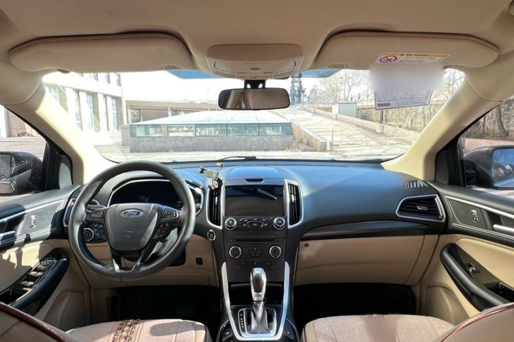 Used Ford Edge 2016 EcoBoost 245 Two-Wheel-Drive Titanium 5-Seater
