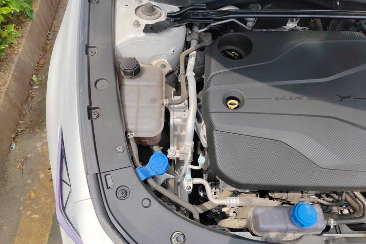 Used Changan UNI-V 2022 1.5T Prestige Version
