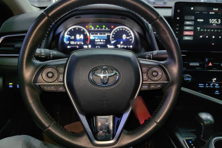 Used Toyota Camry 2021 2.5G Luxury Edition
