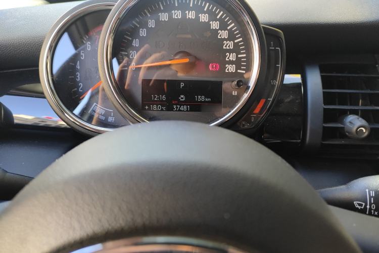 Used  MINI 2019 1.5T COOPER Classic Edition Five-Door Version
