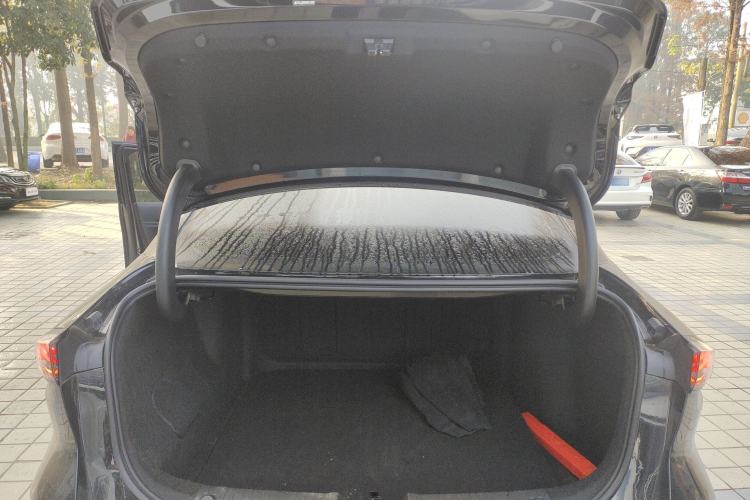 Used  L6 2024 125km PLUS Dragon Edition