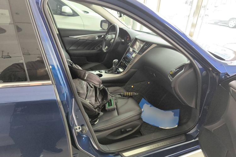 Used Infiniti Q50L 2016 2.0T Enjoyment Edition
