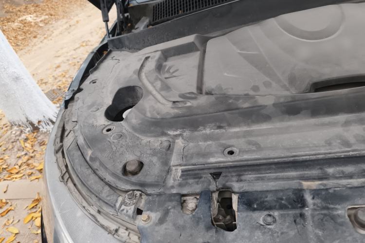 Used Land X7 2015 2.0T Panoramic Prestige Edition
