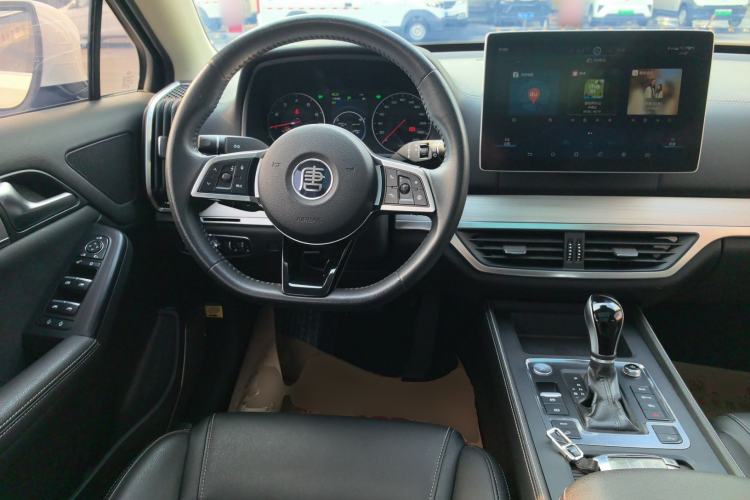 Used BYD Tang 2018 2.0T Automatic Smart Connect Prestige 7-Seater China V Standard