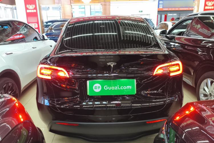 Used Tesla Model Y 2023 Rear-Wheel-Drive Version
