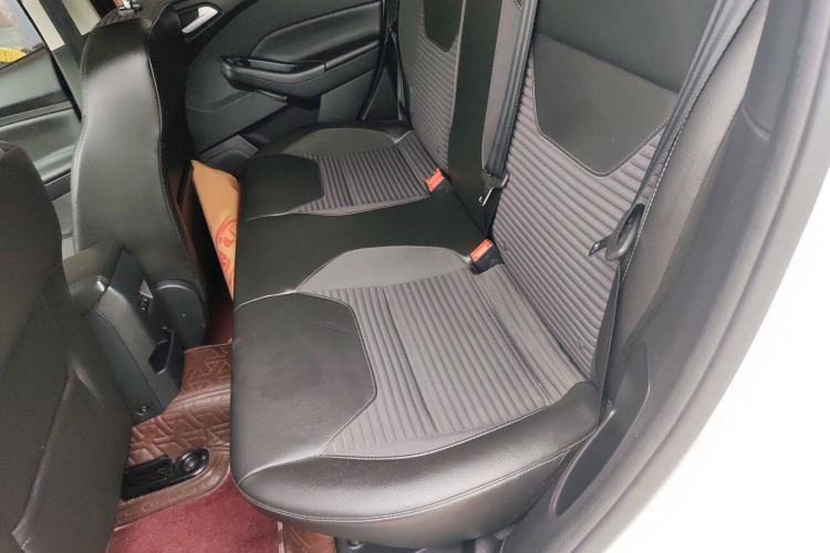 Used Ford Focus 2018 Hatchback Classic 1.6L Automatic Trendy SmartDrive Edition
