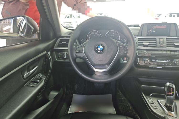 Used BMW 3 Series 2017 320Li Fashion Model
