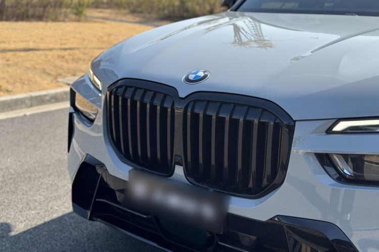 Used BMW X7 2023 xDrive40i Luxury M Sport Package
