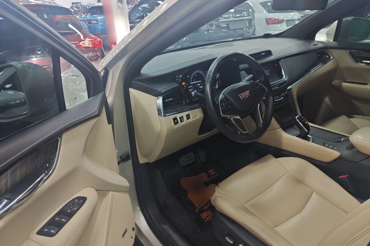 Used Cadillac XT5 2016 28T Four-Wheel Drive Tech Version
