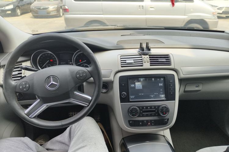 Used Mercedes-Benz R-Class 2014 R 320 4MATIC Business Model
