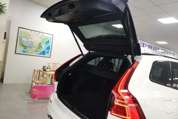 Used Volvo XC60 2022 B5 4x4 Zhiyi Sport Edition