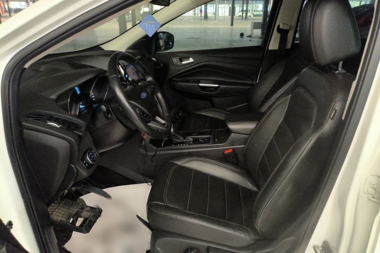 Used Ford Kuga 2017 EcoBoost 180 Two-Wheel-Drive Platinum Edition
