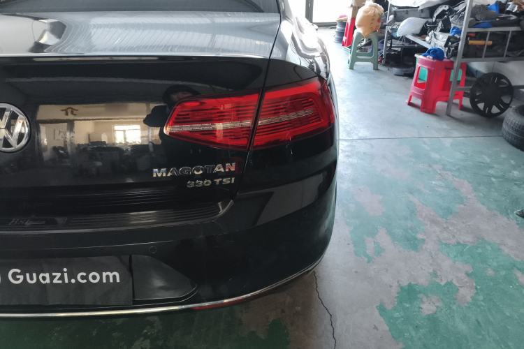 Used Volkswagen Magotan 2018 330TSI DSG Advanced Model
