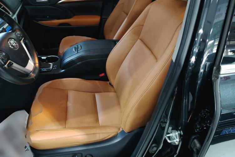 Used Toyota Highlander 2021 2.0T Four-Wheel Drive Prestige Version 7 Seats
