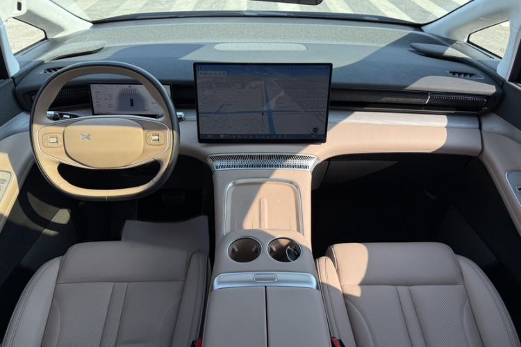 Used XPeng X9 2024 702 Ultra-Long Range Max
