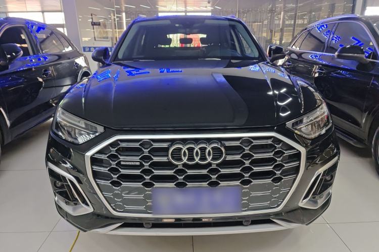 Used Audi Q5L 2022 40T Fashionable and Dynamic Model
