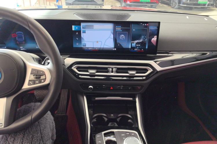 Used BMW i3 2022 eDrive 35 L
