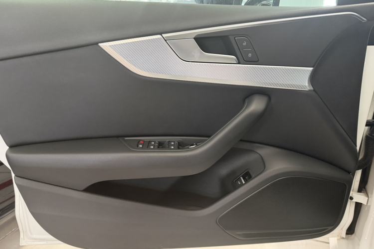 Used Audi A4L 2017 Plus 40 TFSI Ambition Model