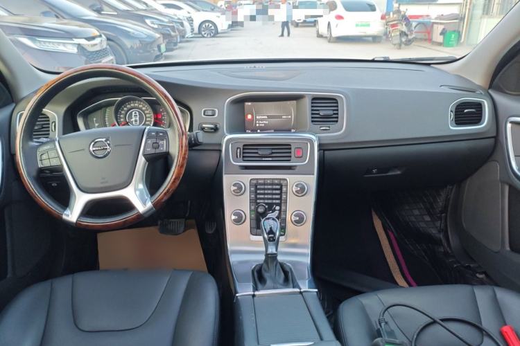 Used Volvo S60 2019 S60L Facelift T5 Intelligent Advanced Edition
