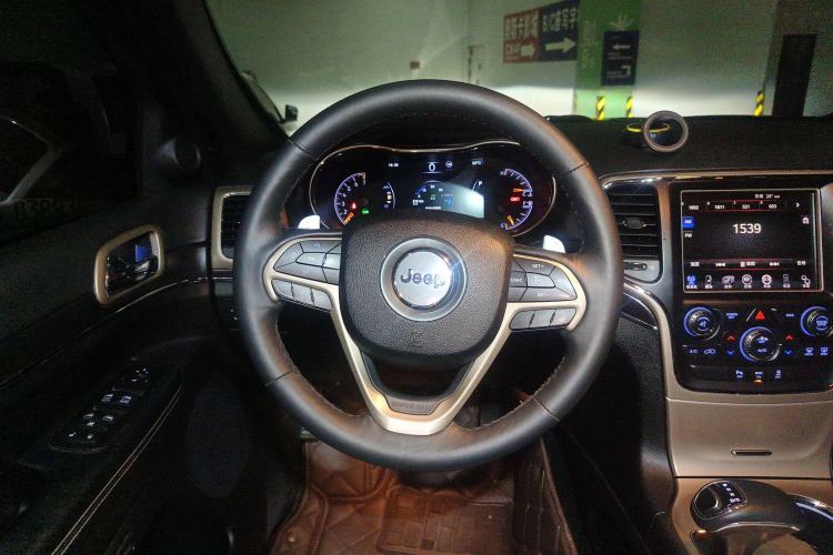 Used  Grand Cherokee (Import) 2014 3.6L Elite Navigation Edition
