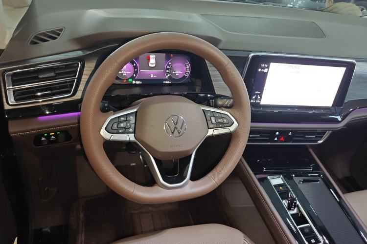 Used Volkswagen Viloran 2023 Revised 380TSI Prestige Edition