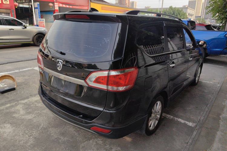 Used Baojun 730 2014 1.5L Manual Luxury Navigation ESP Version 7 Seats