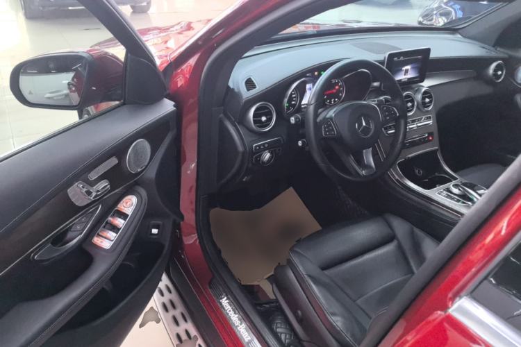 Used Mercedes-Benz GLC 2019 Refreshed GLC 300 L 4MATIC Dynamic Edition
