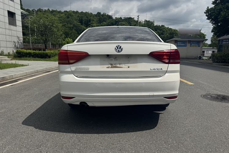 Used Volkswagen Lavida 2017 1.6L Automatic Comfort Edition
