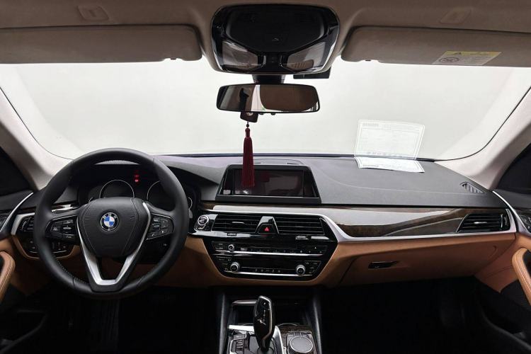 Used BMW 5 Series 2018 528Li Launch Special Edition
