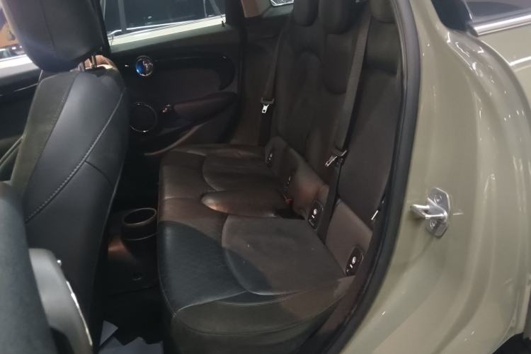 Used  MINI 2019 1.5T COOPER Artist Five-Door Edition
