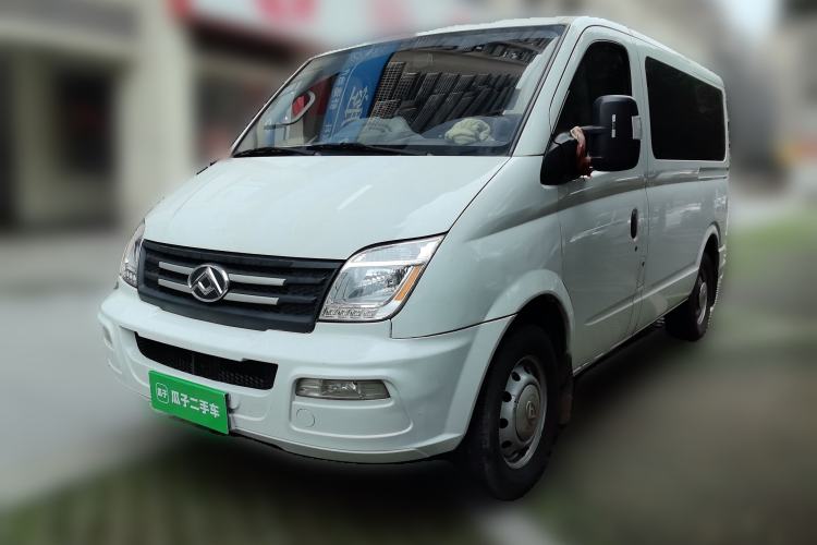 Used SAIC MAXUS Xintu V80 2021 2.0T Manual Classic Aoyuntong Short Wheelbase Ultra-Low Roof 5/6-Seater