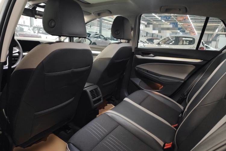 Used Volkswagen Golf 2023 Facelift 280TSI DSG Pro
