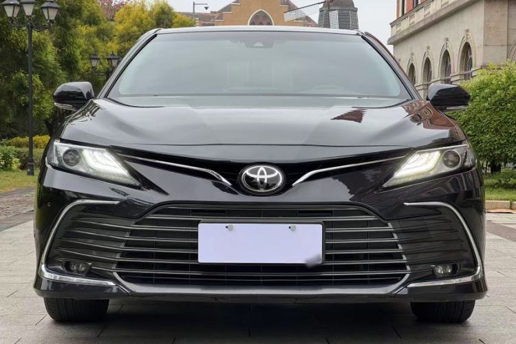 Used Toyota Camry 2021 2.0G Luxury Edition
